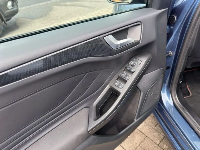 Ford Focus EcoBoost ST Line Wagon