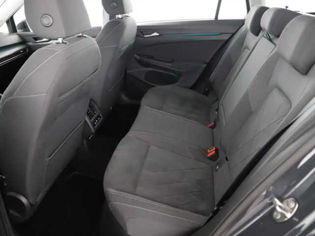 Volkswagen Golf DSG Style Variant