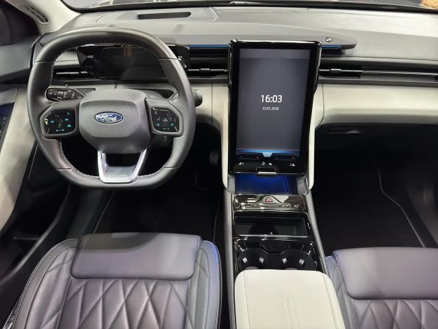 Ford Explorer Premium RWD