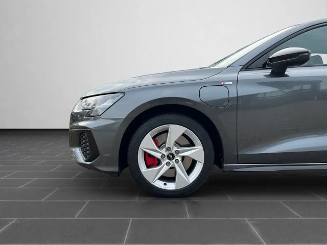 Audi A3 Hybride S-Line Sedan