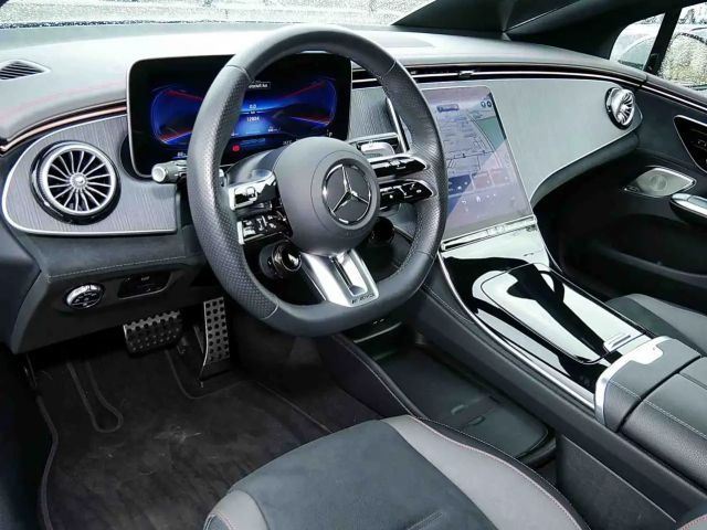 Mercedes-Benz EQE 43 4MATIC Premium Sedan