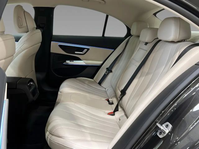 Mercedes-Benz E 450 4MATIC AVANTGARDE Sedan