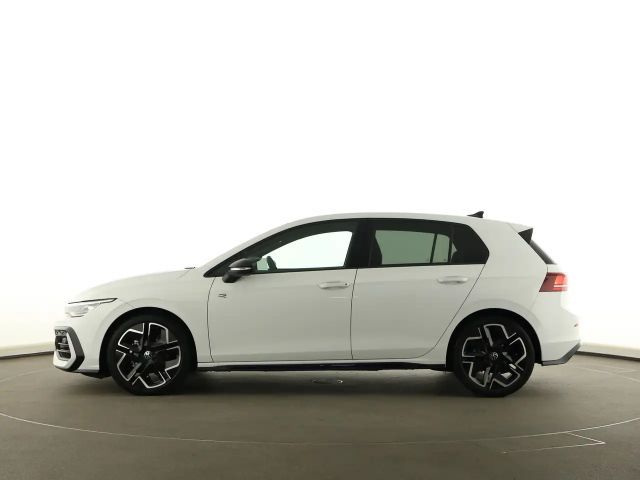 Volkswagen Golf 1.5 eTSI DSG Golf VIII R-Line