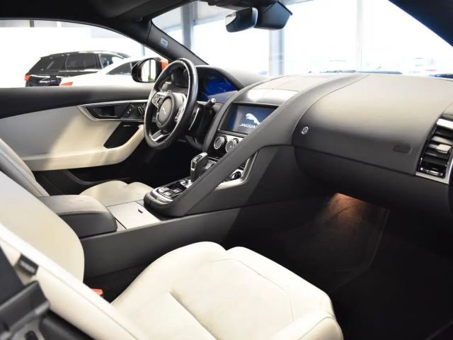 Jaguar F-Type Coupe R-Dynamic