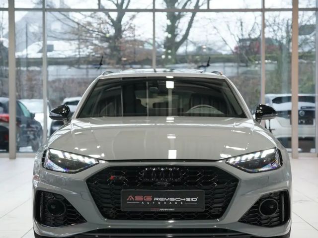 Audi RS4 Avant Quattro
