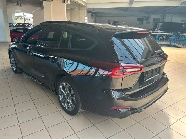 Ford Focus EcoBoost ST Line