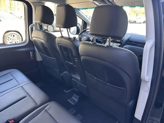 Hyundai Staria Trend