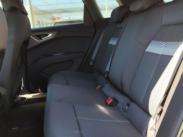 Audi Q4 e-tron Business Quattro