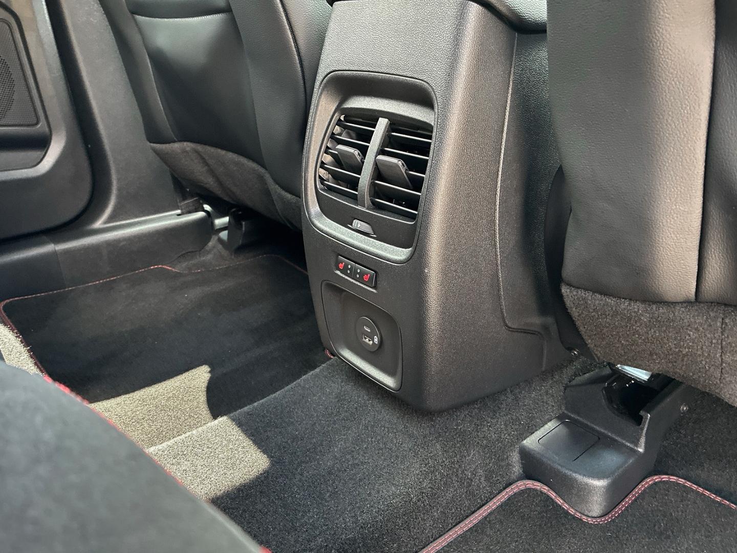 Ford Kuga Plug in Hybrid ST Line X