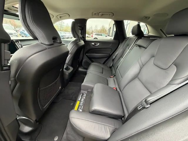 Volvo XC60 Dark Plus