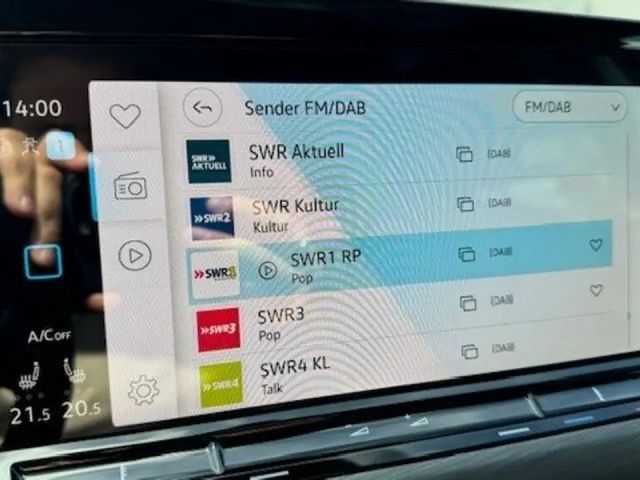 Volkswagen Golf Style Variant