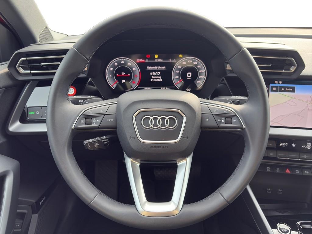 Audi A3 30 TFSI S-Line S-Tronic Sedan Sportback