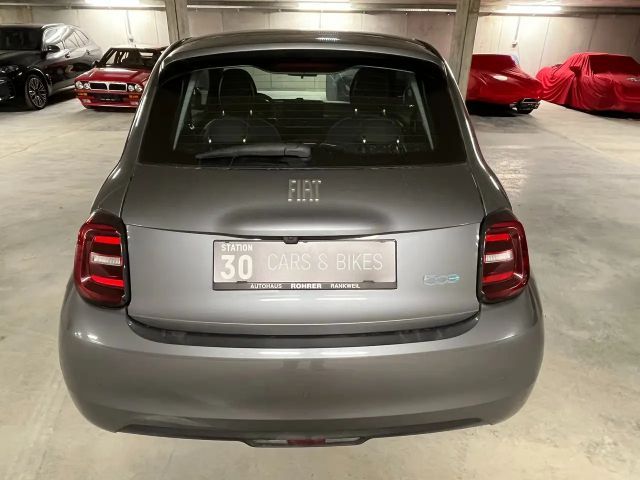 Fiat 500e 42 kWh