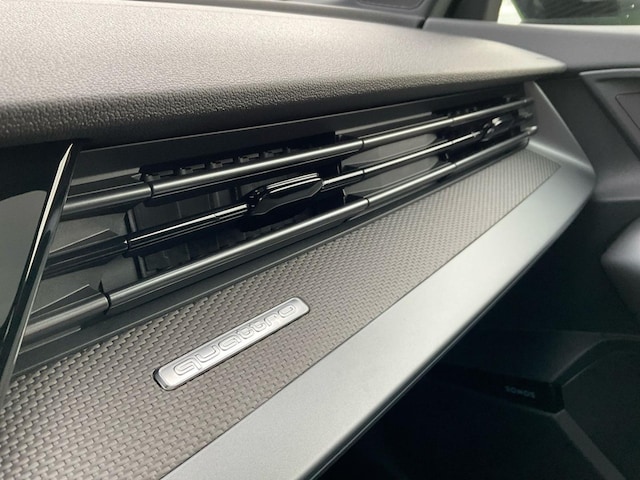 Audi RS3 Quattro S-Tronic Sedan