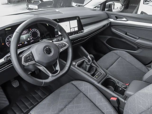 Volkswagen Golf 1.0 TSI IQ.Drive Life Variant