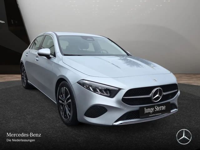 Mercedes-Benz A 200 Progressive