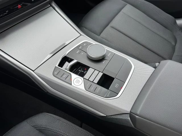 BMW 330 330i Sedan xDrive