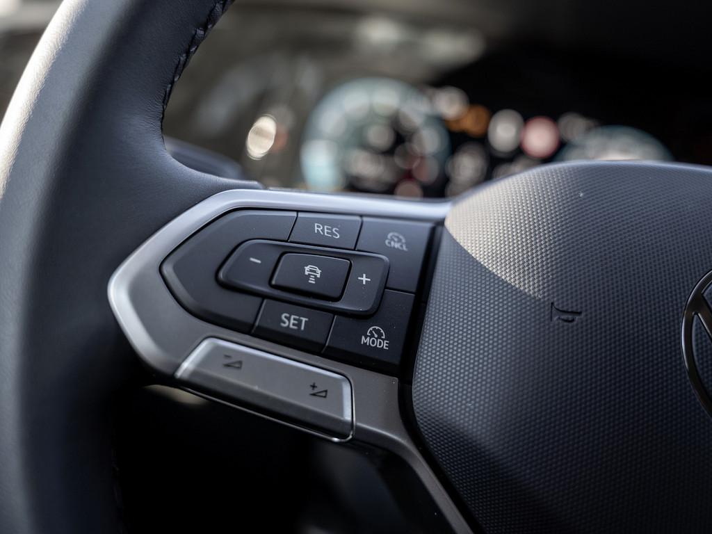 Volkswagen Golf 1.5 TSI Golf VIII