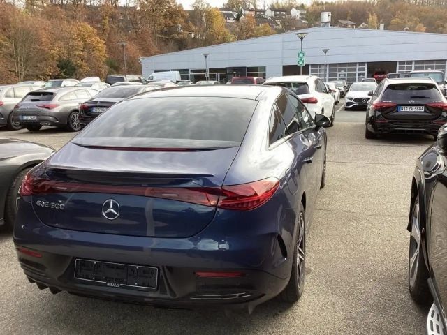 Mercedes-Benz EQE 300 AMG Line Sedan