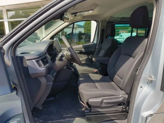 Renault Trafic Combi