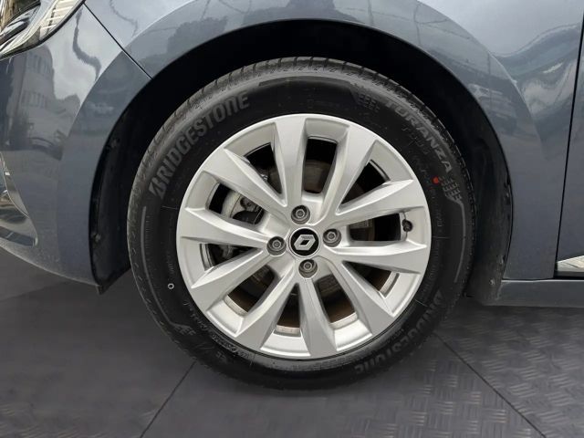 Renault Clio E-Tech Intens