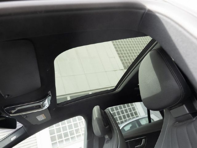 Mercedes-Benz EQE 500 Sedan