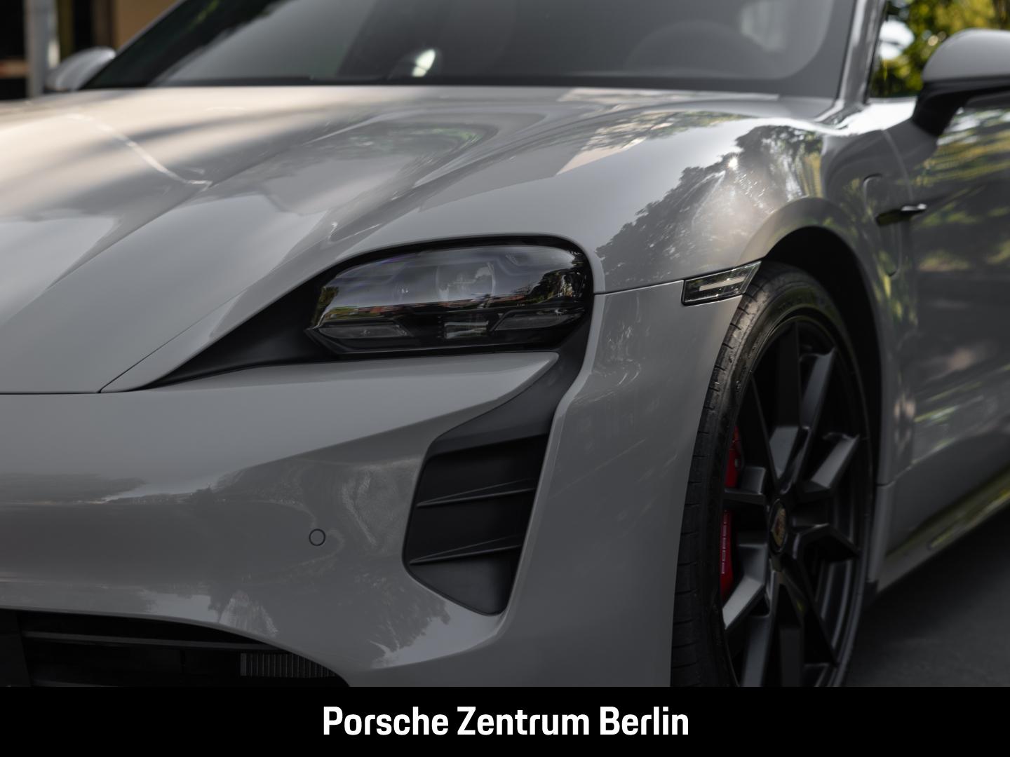 Porsche Taycan GTS Sport Turismo