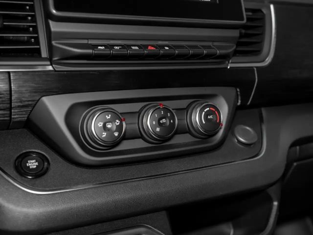 Nissan Primastar Tekna