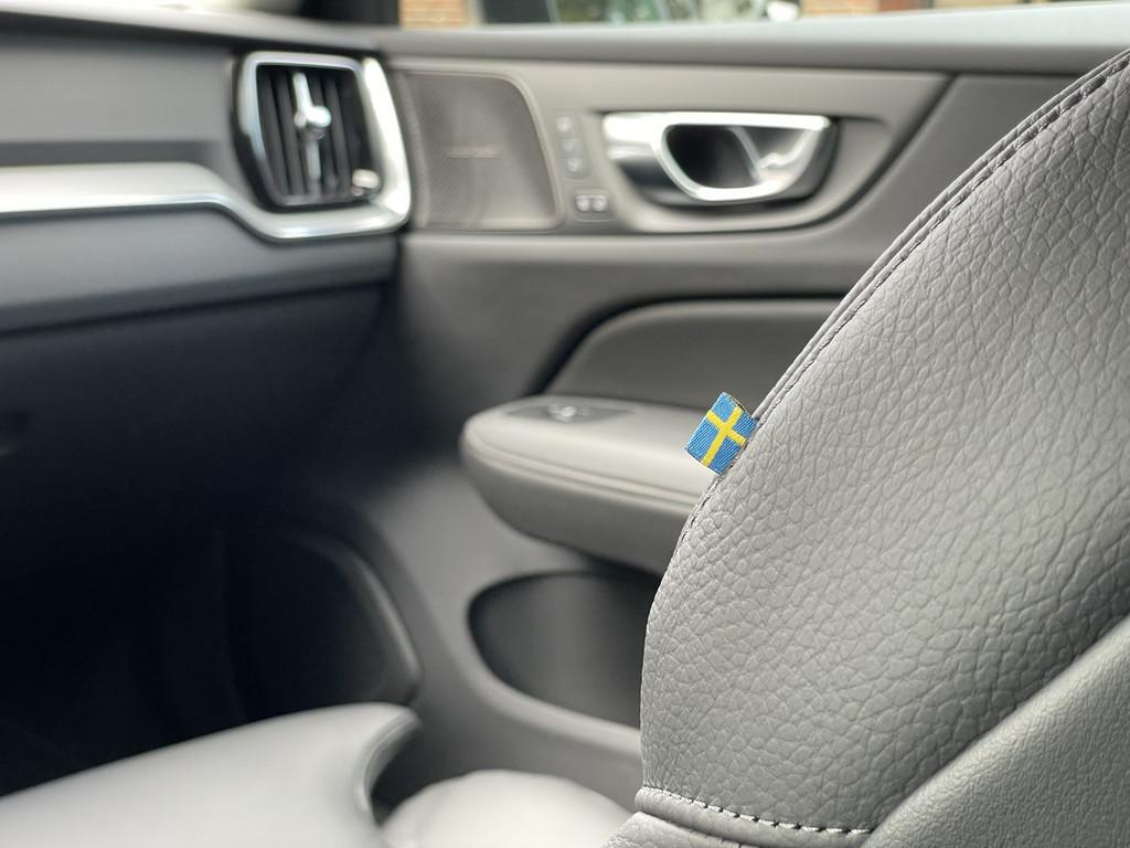 Volvo V60 AWD Dark Plus Recharge T8