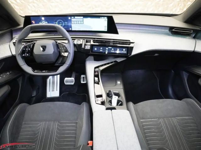 Peugeot E-5008 GT-Line