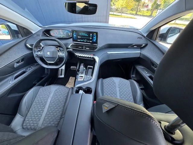 Peugeot 3008 EAT8 Hybrid