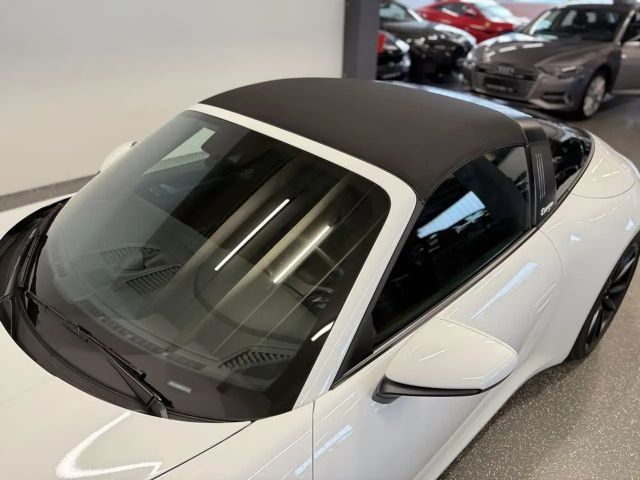 Porsche 911 4 Cabrio Targa
