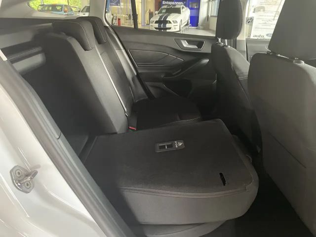 Ford Focus Titanium Wagon