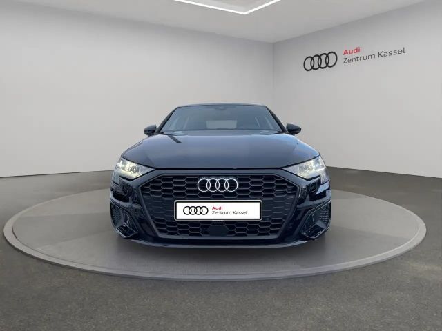 Audi A3 30 TFSI Sedan