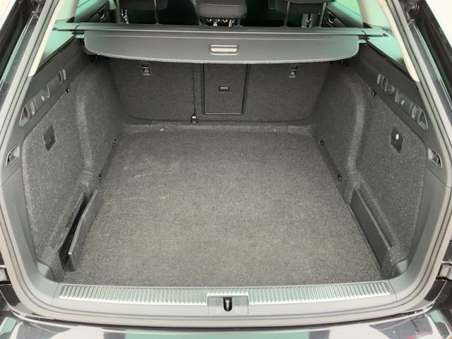 Skoda Superb 2.0 TDI Combi Style Style