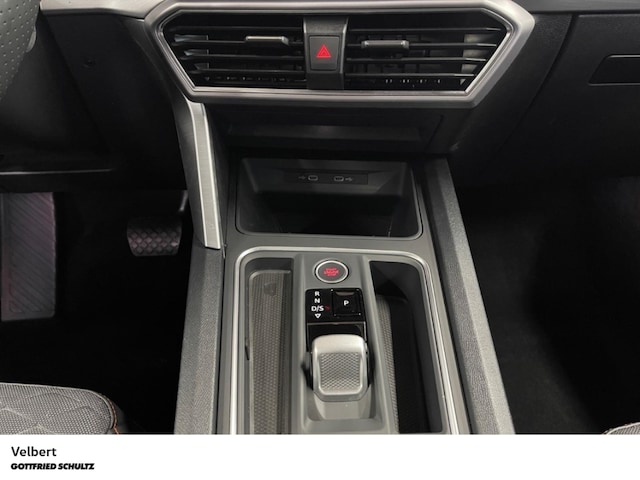 Seat Leon 1.5 eTSI FR-lijn Sportstourer