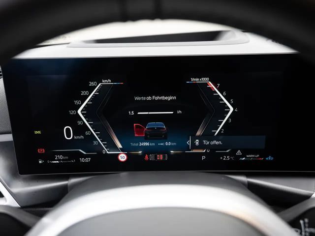 BMW 320 320i M-Sport Sedan