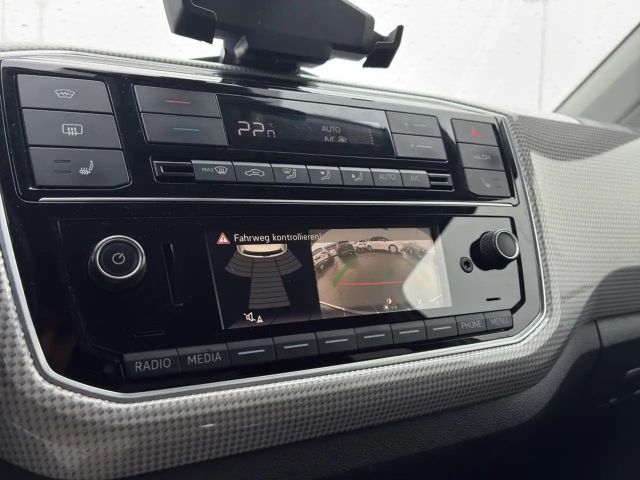 Volkswagen e-up! Style