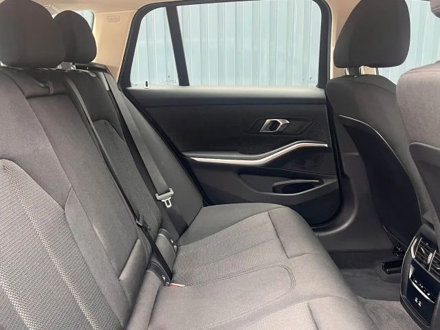 BMW 318 318i Touring