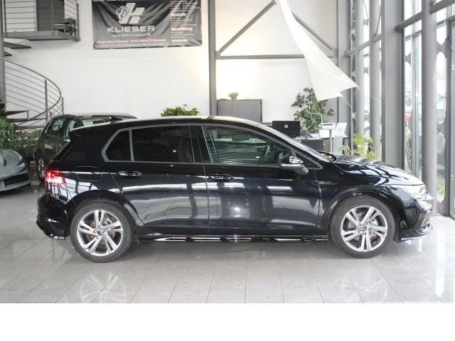 Volkswagen Golf 1.5 eTSI DSG R-Line