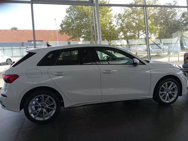 Audi A3 30 TFSI Sedan