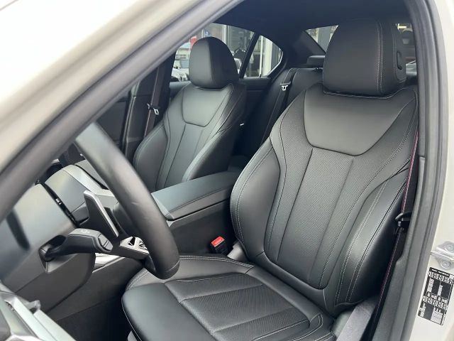 BMW 320 320i M-Sport Sedan