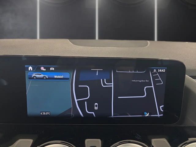 Mercedes-Benz GLA 200 Progressive