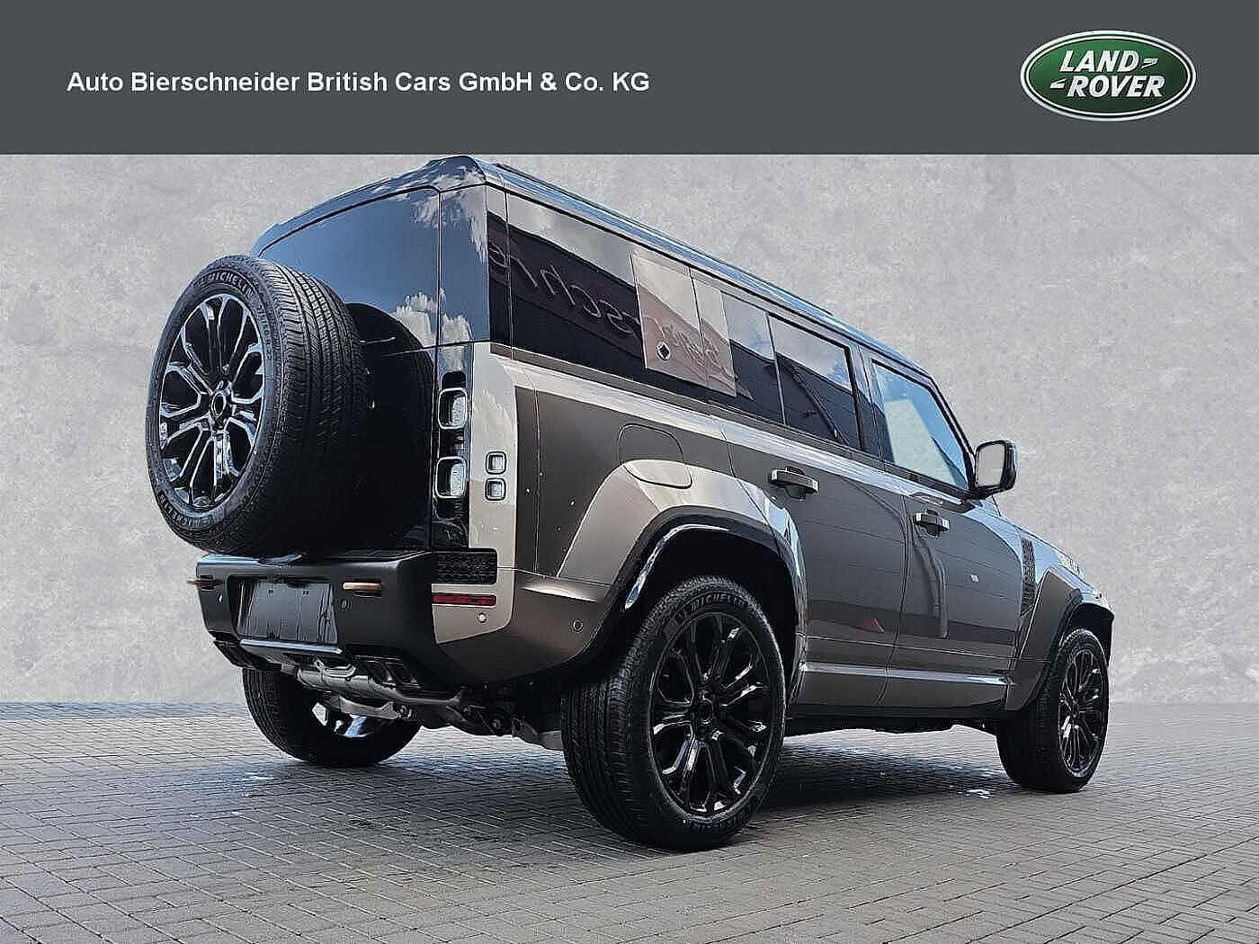 Land Rover Defender 110