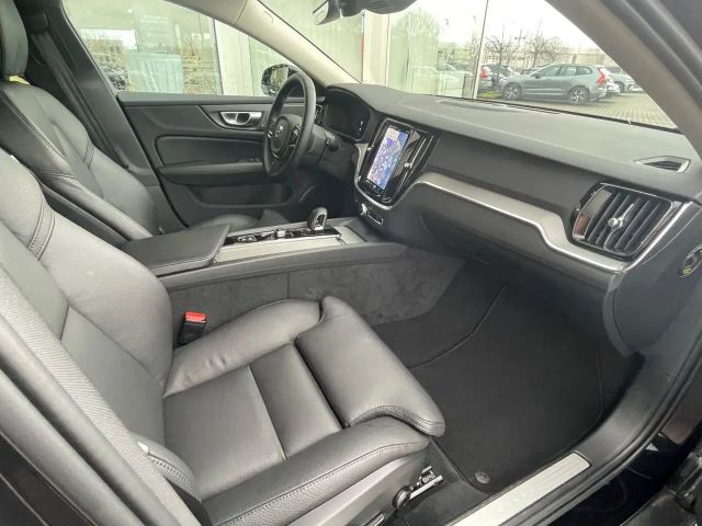 Volvo V60 Cross Country AWD Plus