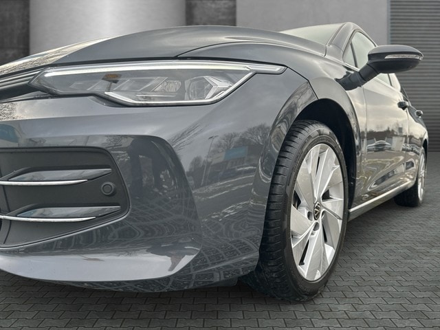 Volkswagen Golf 1.5 eTSI DSG Style Variant