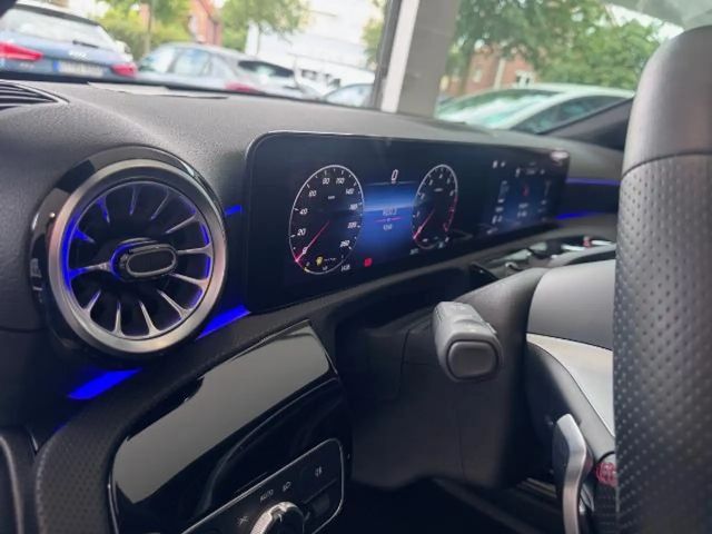 Mercedes-Benz A 200 AMG Line