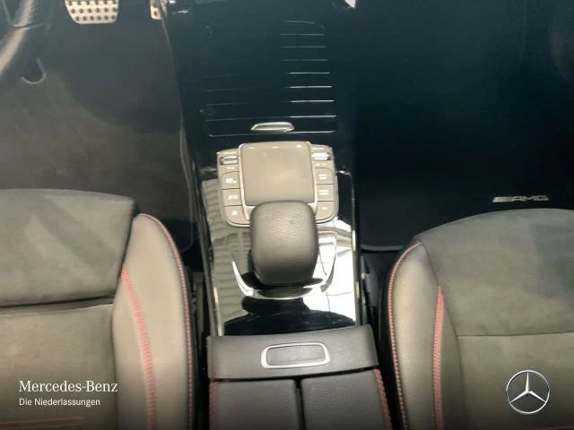 Mercedes-Benz A 180 AMG Line