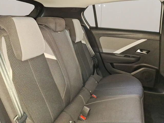 Opel Astra 1.2 Turbo Edition Turbo