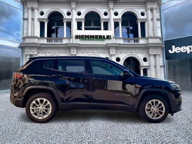 Jeep Compass Altitude Hybrid